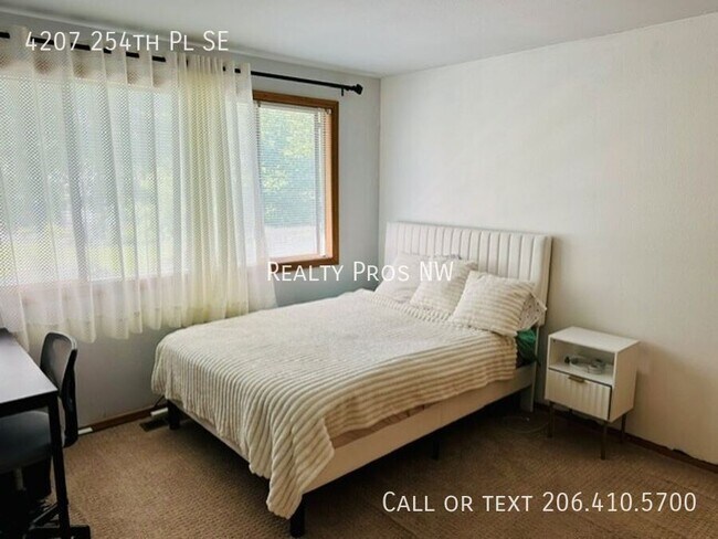 Building Photo - 4207 254th Pl SE