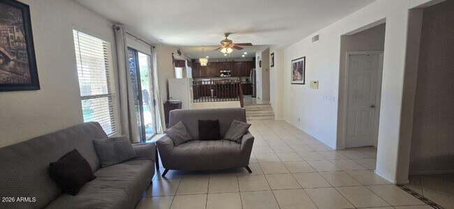 Building Photo - 6435 W Buckskin Trail