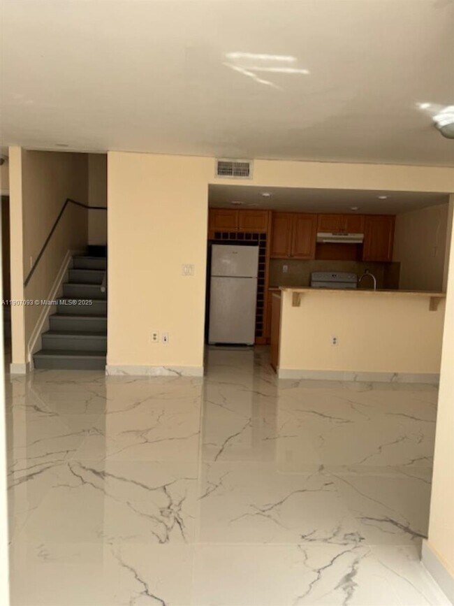 Building Photo - 4570 SW 68th Ct Cir