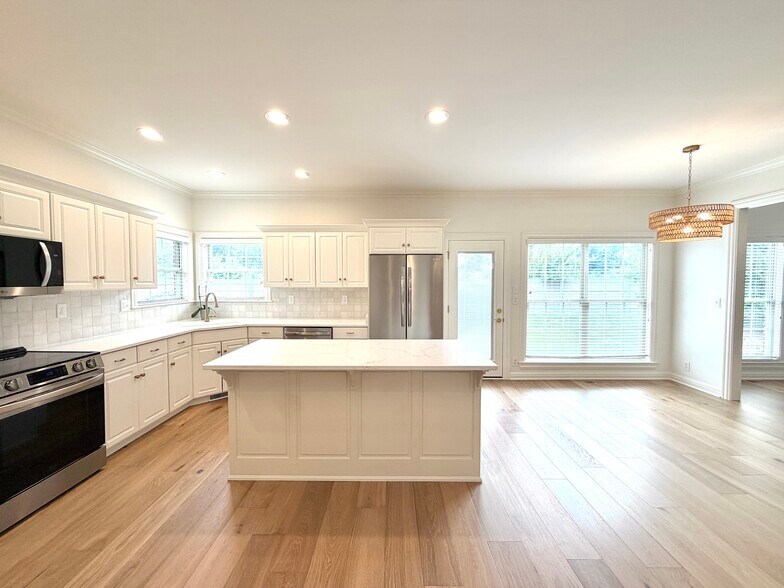 Building Photo - 5304 Wolfpen Woods Dr.