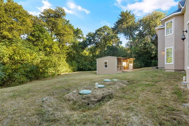 Building Photo - 250 Almond Ln