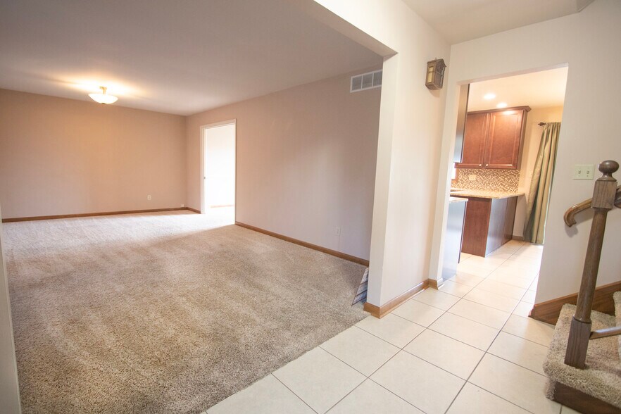 Building Photo - 1115 Sioux Dr