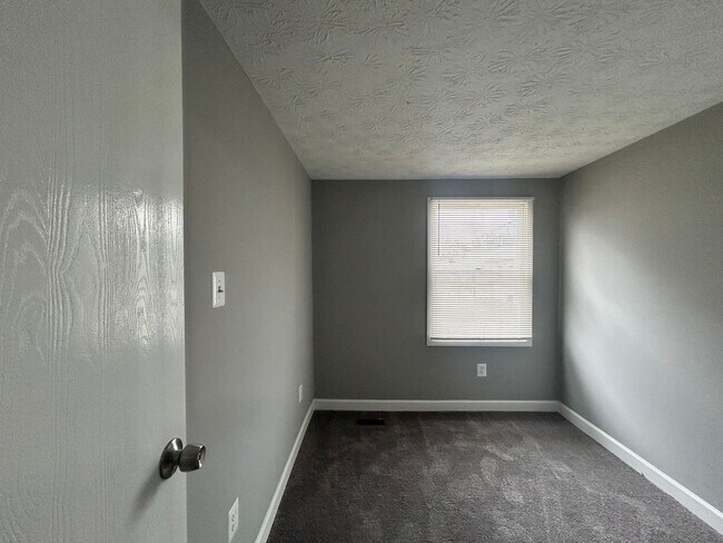 Building Photo - Baltimore - 3 Beds, 2.5 Baths Available!