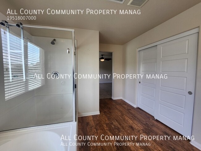 Building Photo - 25255 High Plains Ct