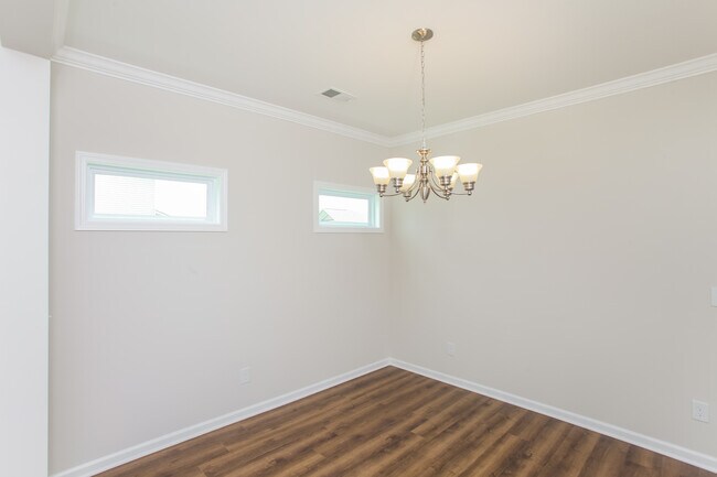 Building Photo - 10 Brake Ct