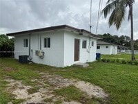 Building Photo - 800 NW 96th St