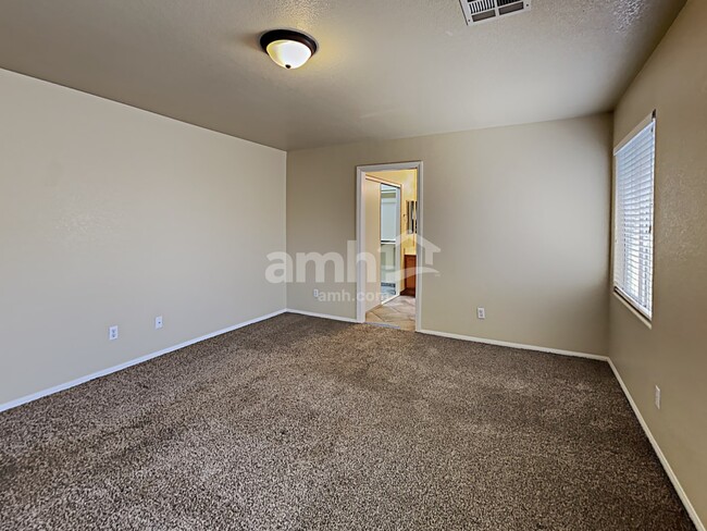 Building Photo - 1335 Milldale Ct