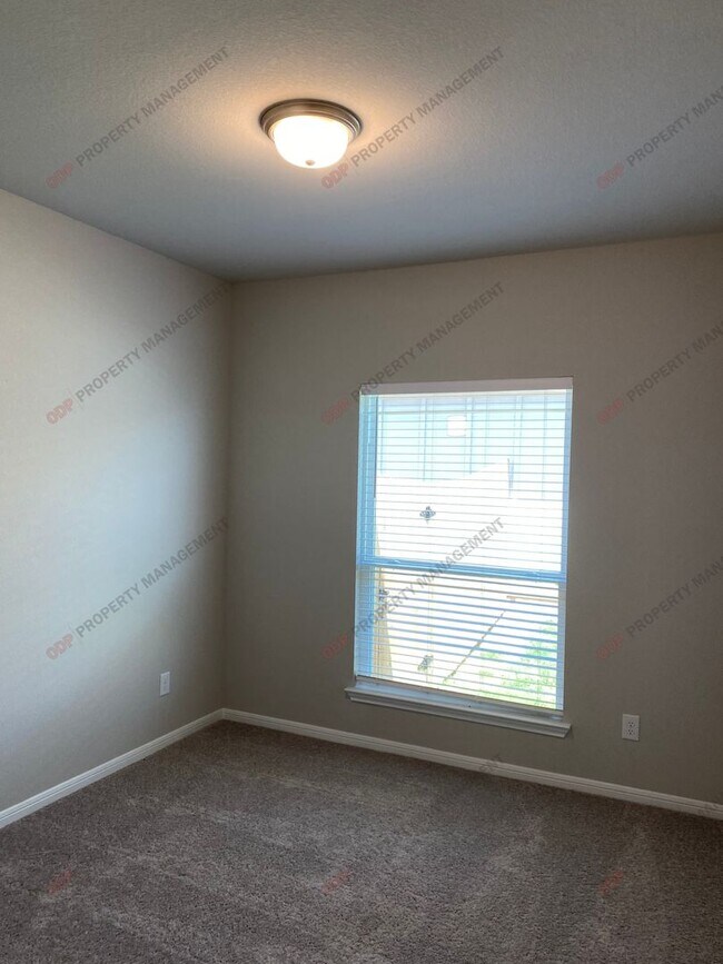 Building Photo - 4 bedroom home within Belton ISD!