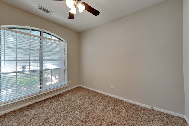 Building Photo - 11414 Oak Lake Glen Cir