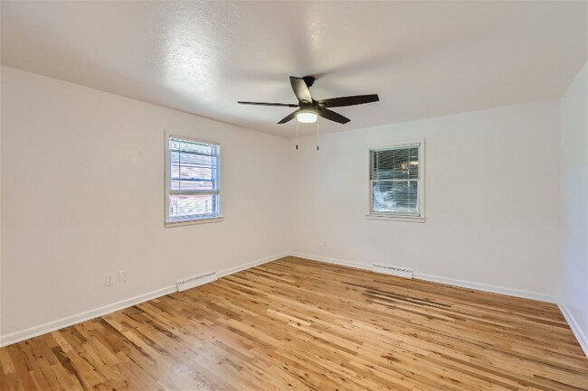 Building Photo - 116 N Meldrum St