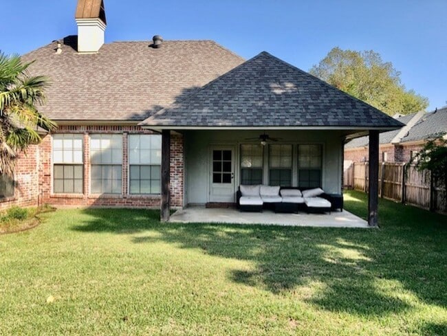 Building Photo - GATED NORRIS FERRY LANDING-BEAUTIFUL 4/2 HOME