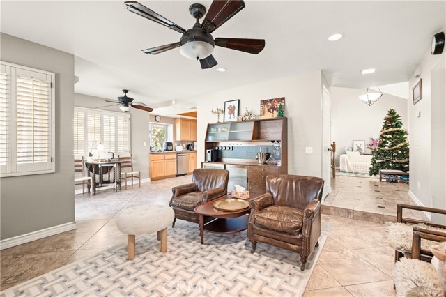 Building Photo - 6933 Stanislaus Pl