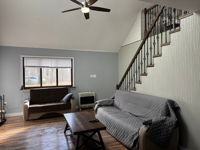 Building Photo - 159 Tommy's Ln