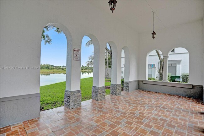 Building Photo - 4292 SW 156th Ave
