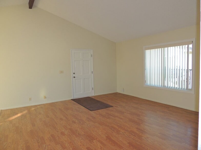 Building Photo - 430 Ohio Ave