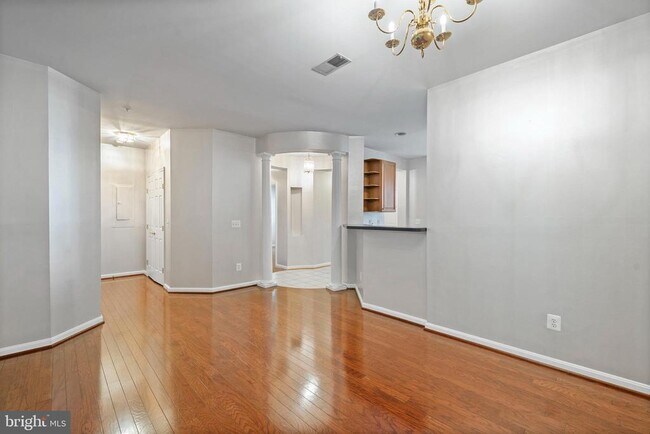 Building Photo - 1024 Leeward Way
