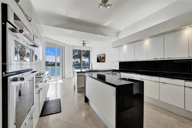 Building Photo - 3801 NE 207th St