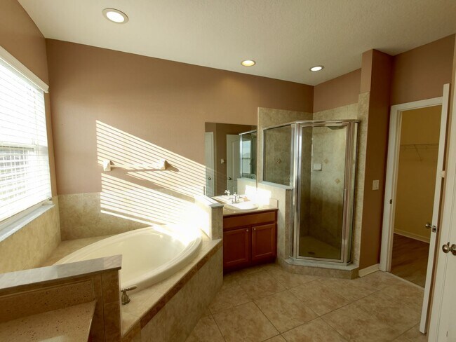 Building Photo - 7801 Seafield Ln