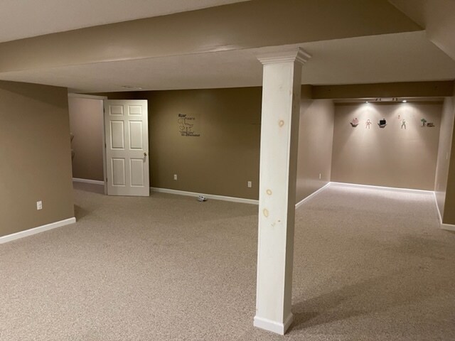 Building Photo - 5892 Glen Eagles Dr