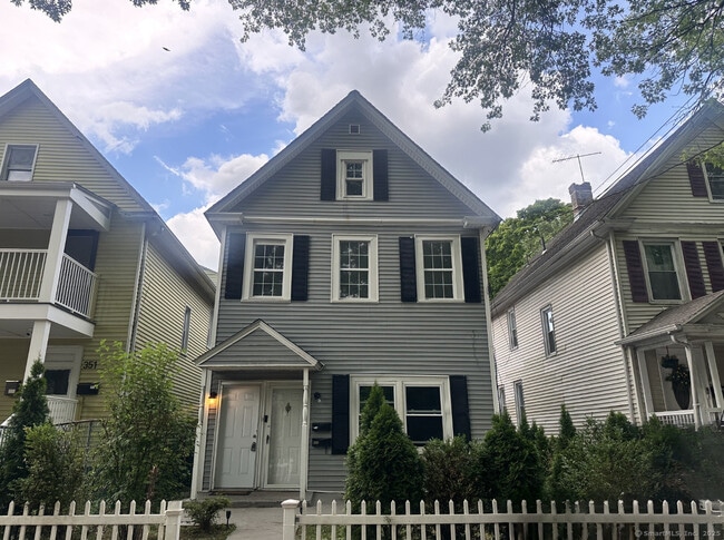 Primary Photo - 347 Shelton Ave