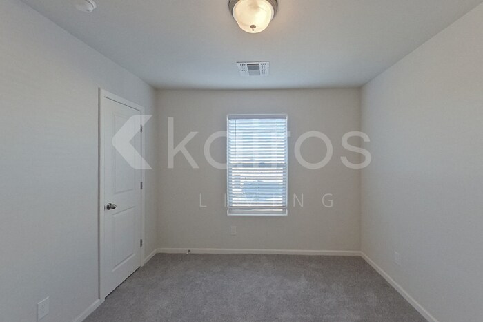 Building Photo - 3578 Koval Dr