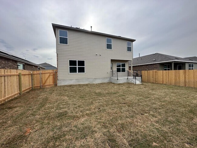 Building Photo - 229 Sonterra Dr