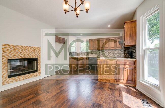 Building Photo - 15469 Foster