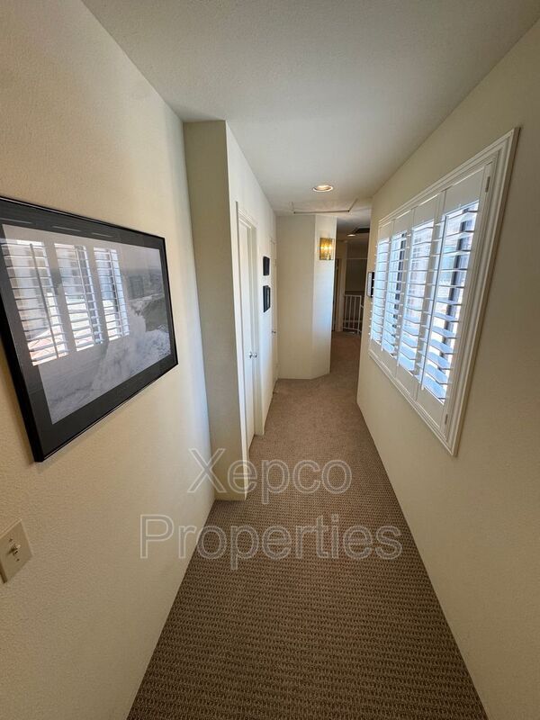Building Photo - 38297 Crocus Ln