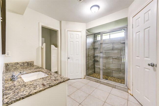 Building Photo - 8107 Durklyn Ln
