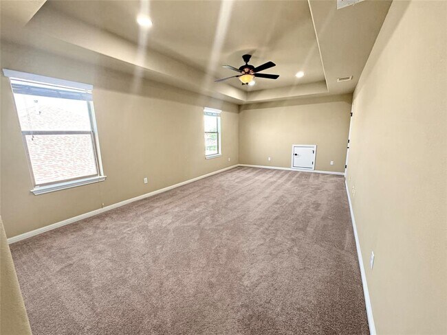 Building Photo - 14312 Senia Bend