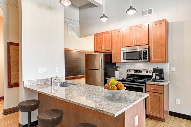 Interior Photo - School 85