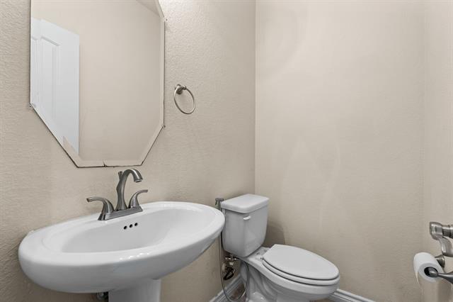 Building Photo - 10437 Chantry Ln