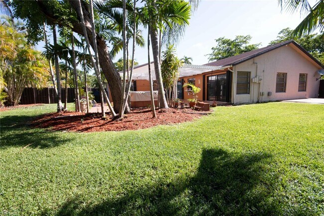 Building Photo - 12800 SW 104th Terrace