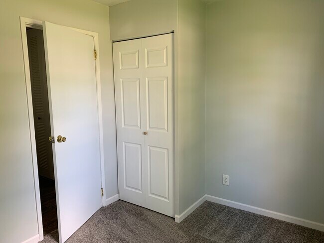 Building Photo - 1217 Concord Ct