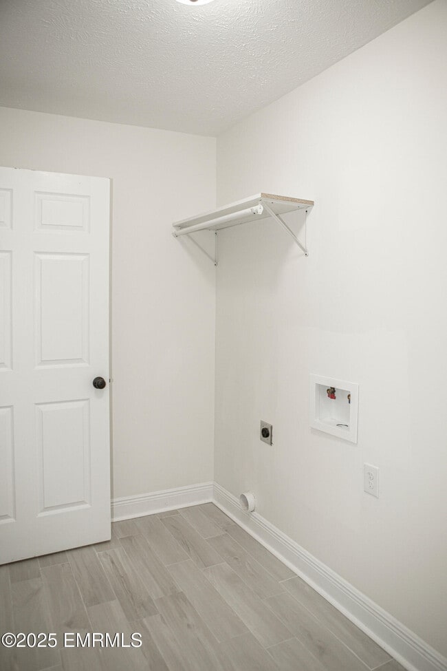 Building Photo - 6821 10th Ave