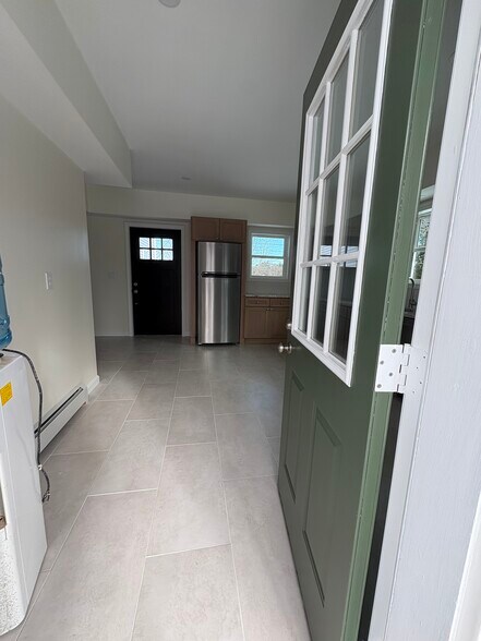 Building Photo - 316 Old Fall River Rd