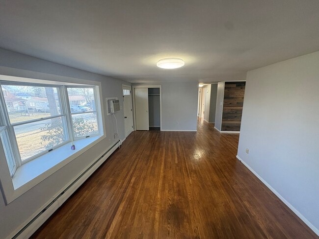 Building Photo - 169 Vermont Ave