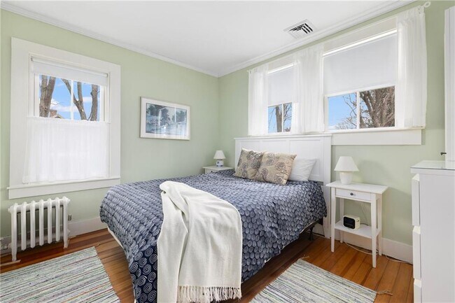 Building Photo - 59 Mt Hope Ave