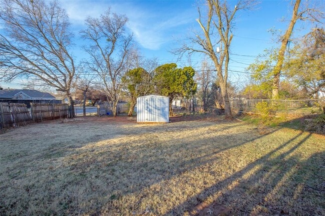 Building Photo - 721 NW 46th St