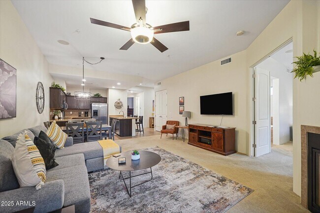 Building Photo - 36600 N Cave Creek Rd