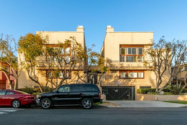 Building Photo - 3710 Midvale Ave