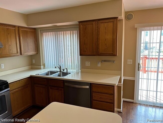 Building Photo - 1792 Bentley Ct