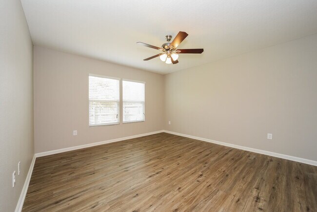 Building Photo - 2126 Tyson Lake Dr