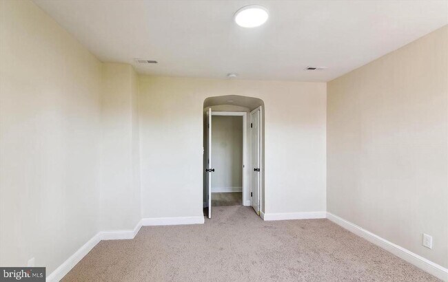 Building Photo - 3312 Royce Ave