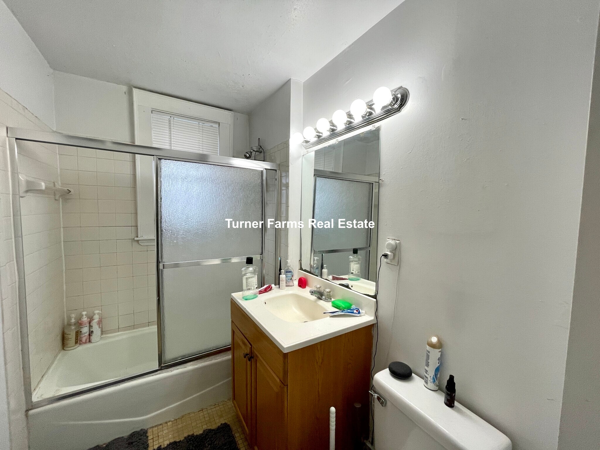 Building Photo - 530 Cambridge St