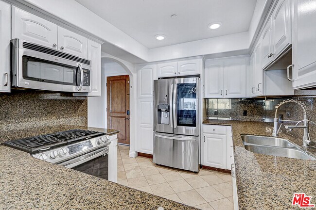 Building Photo - 1520 S Shenandoah St