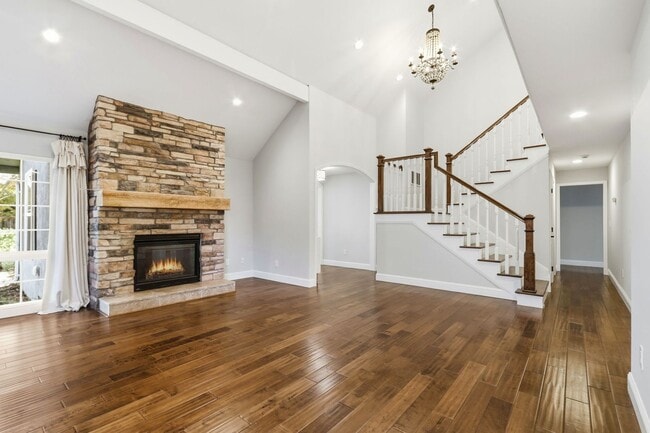 Building Photo - Santa Teresa 5-Bedroom 3-Bathroom Home