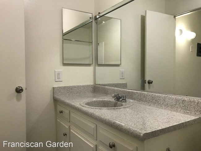 Building Photo - 13091 Yockey St