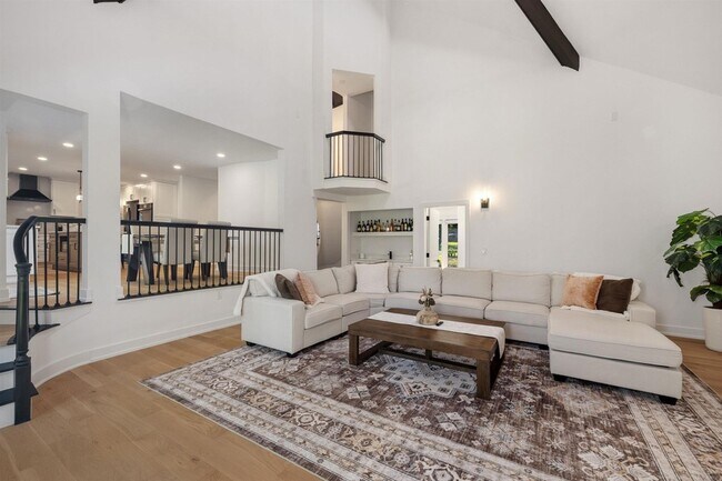 Building Photo - 300 Camelot Way