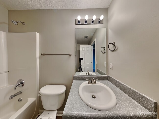 Building Photo - 1840 Lily Stem Trail NE